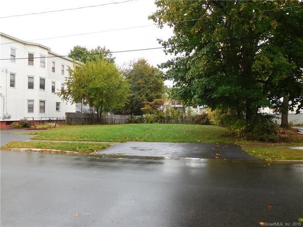 59 Garden St, Enfield, CT 06082